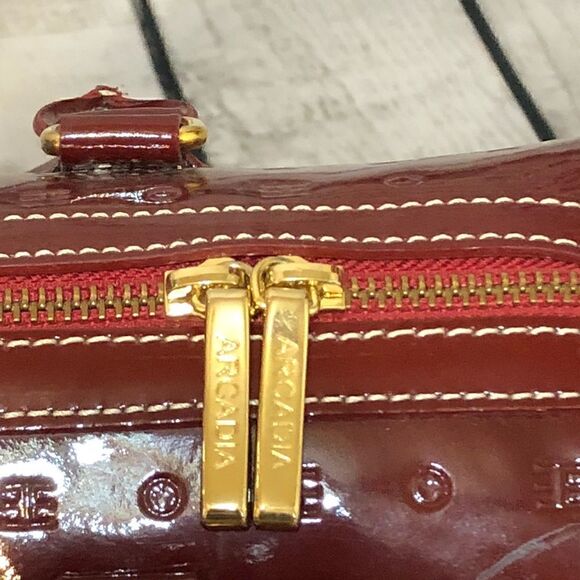 Rare Arcadia Patent Leather Doctor Bag crossbody - Picture 3 of 8